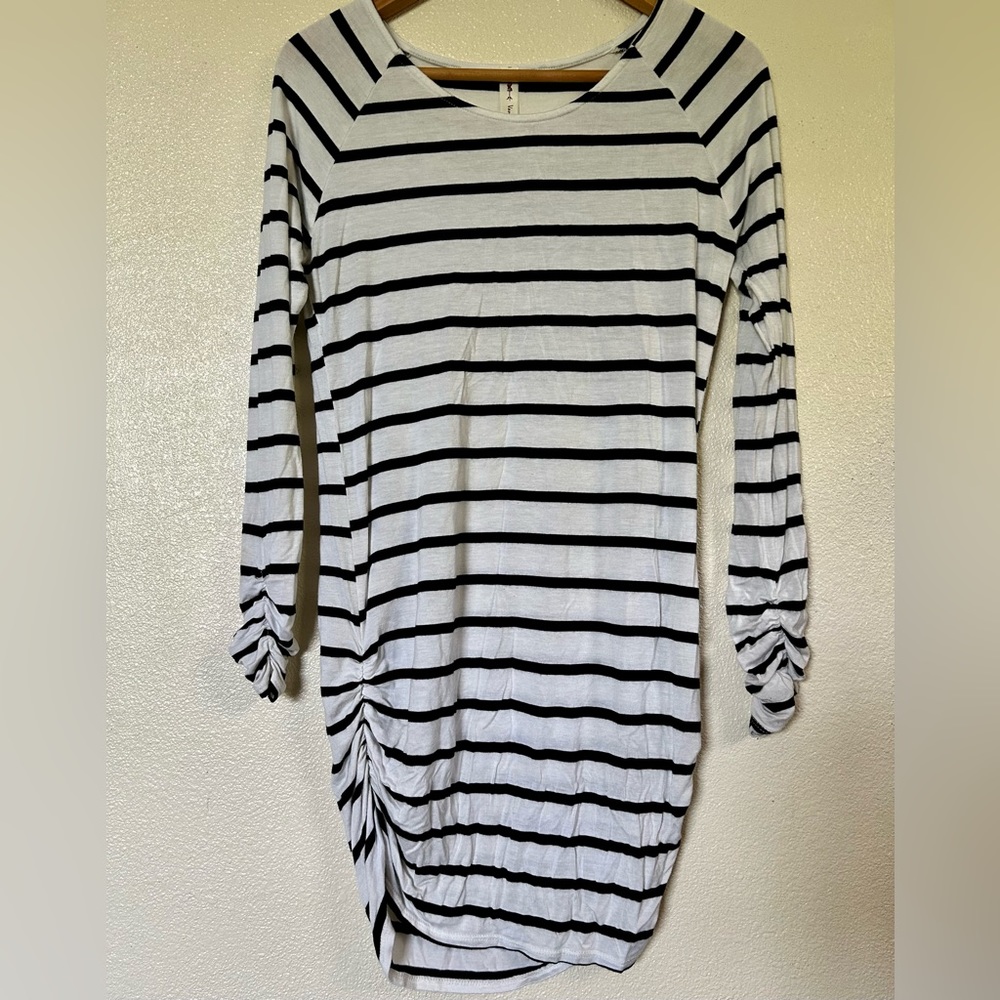 Vanilla bay white and back striped mini dress long sleeve